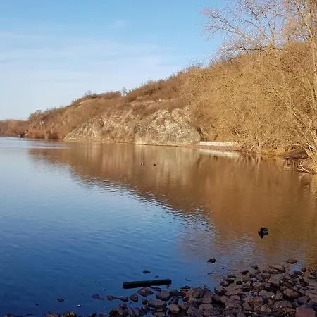 Tipp - Halle Idyllisch Am Fluss * Krollwitz
