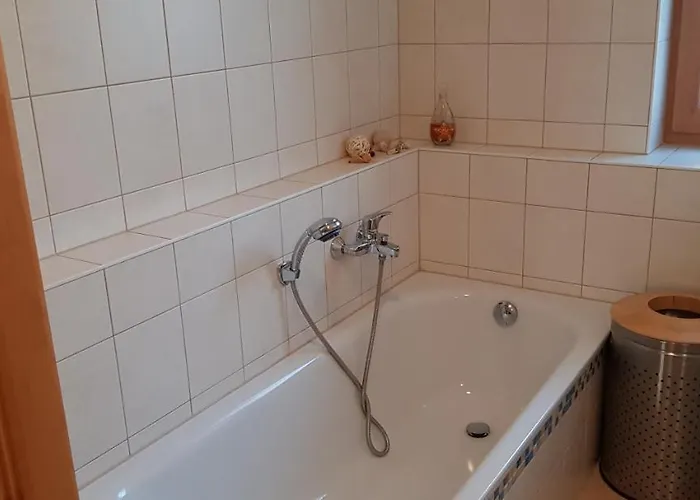 Tipp - Halle Idyllisch Am Fluss * Halle (Saale)