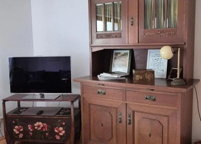 Tipp - Halle Idyllisch Am Fluss Halle (Saale)