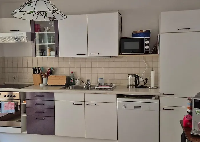 Tipp - Halle Idyllisch Am Fluss *